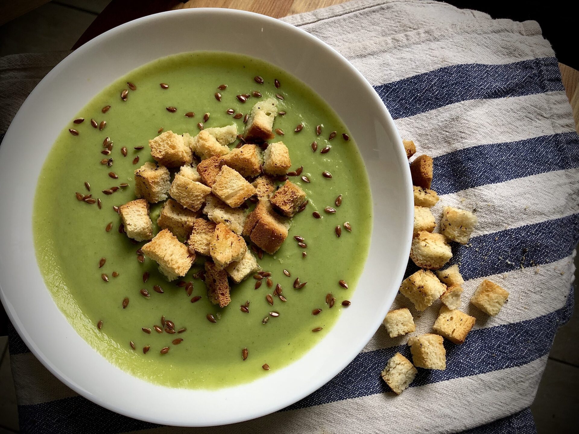 Supă cremă de broccoli